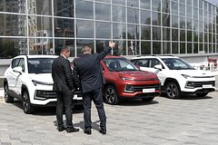 Read more about the article Названы условия торможения роста цен на автомобили в России